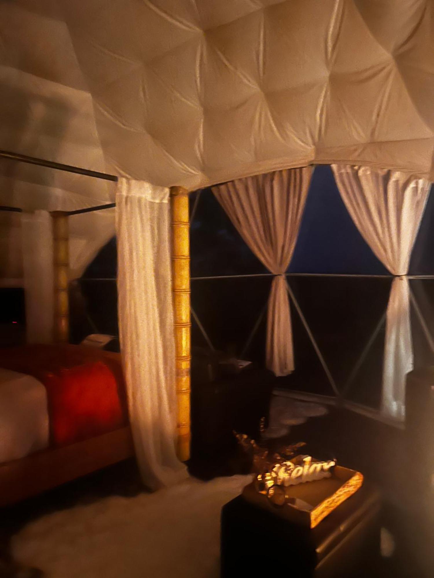 Hotel Waterfront Luxury Glamping Dome Rogersville Exterior foto